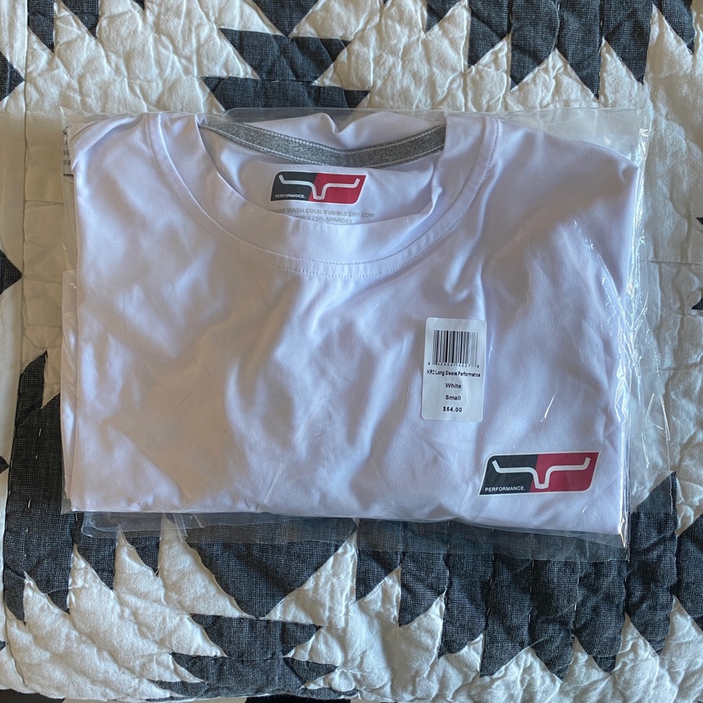Men’s size Small Kimes Ranch KR2 Long Sleeve Performance Shirt
